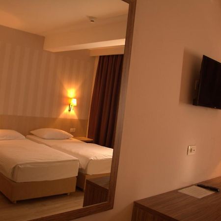 Wine Hotel Cesarica Međugorje Extérieur photo