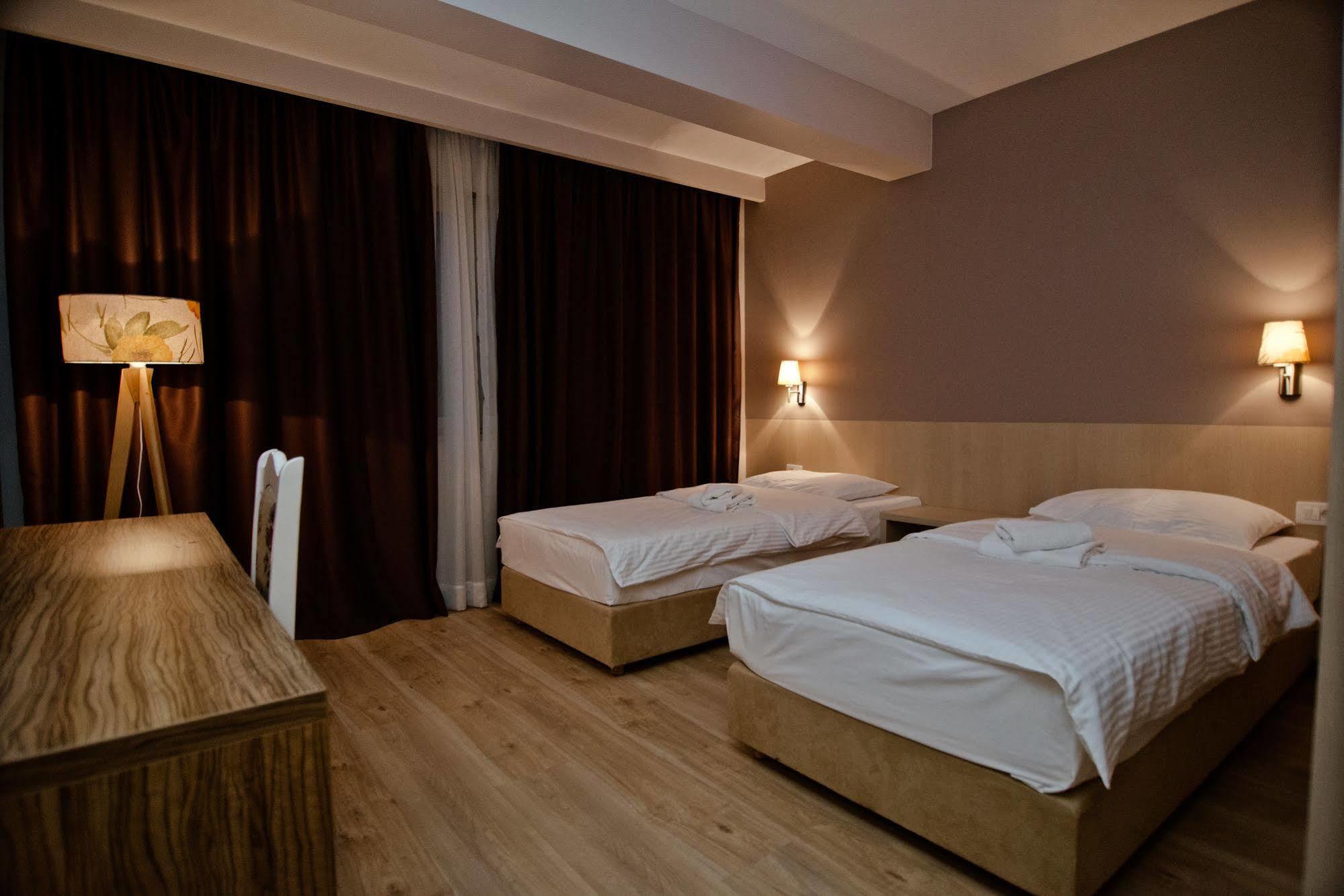Wine Hotel Cesarica Međugorje Extérieur photo